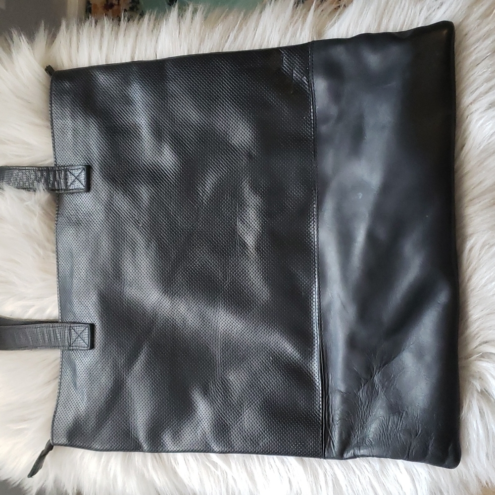 KIKO Black Hildago Leather Tote - Picture 2 of 14